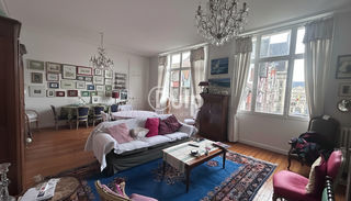  Immeuble � vendre 15 + pi�ces 275 m�