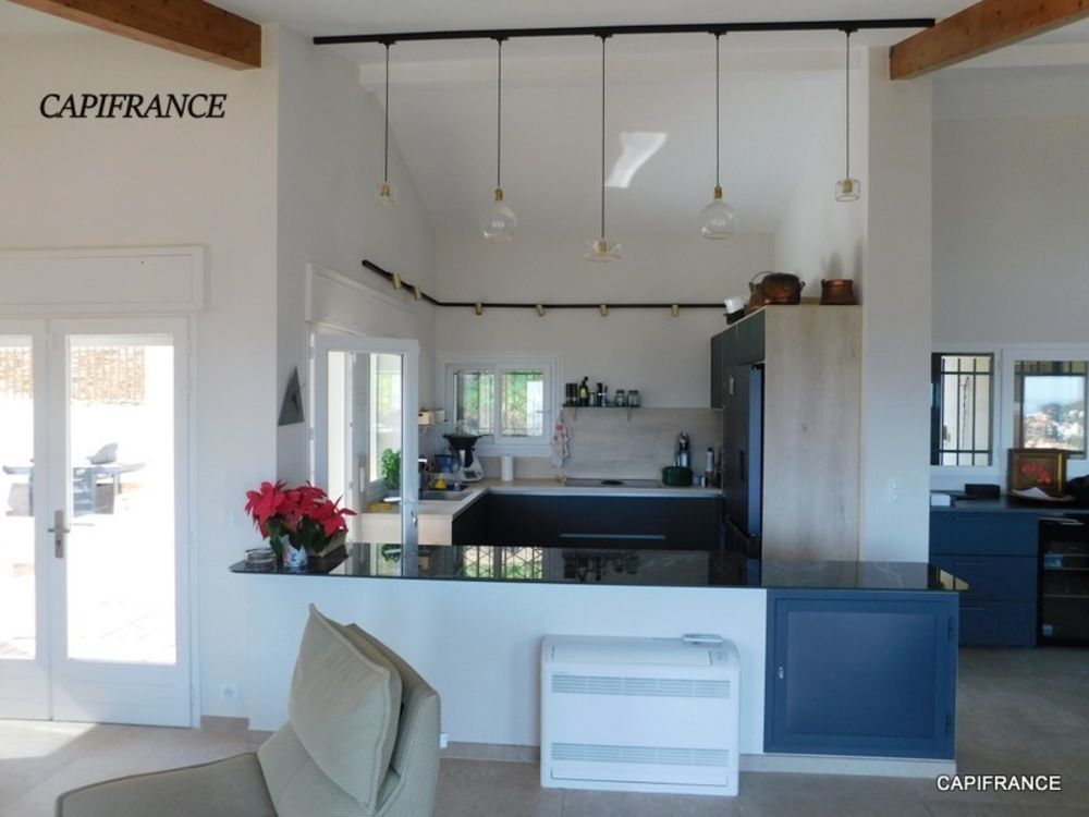 � vendre  Maison Hy�res (83400)