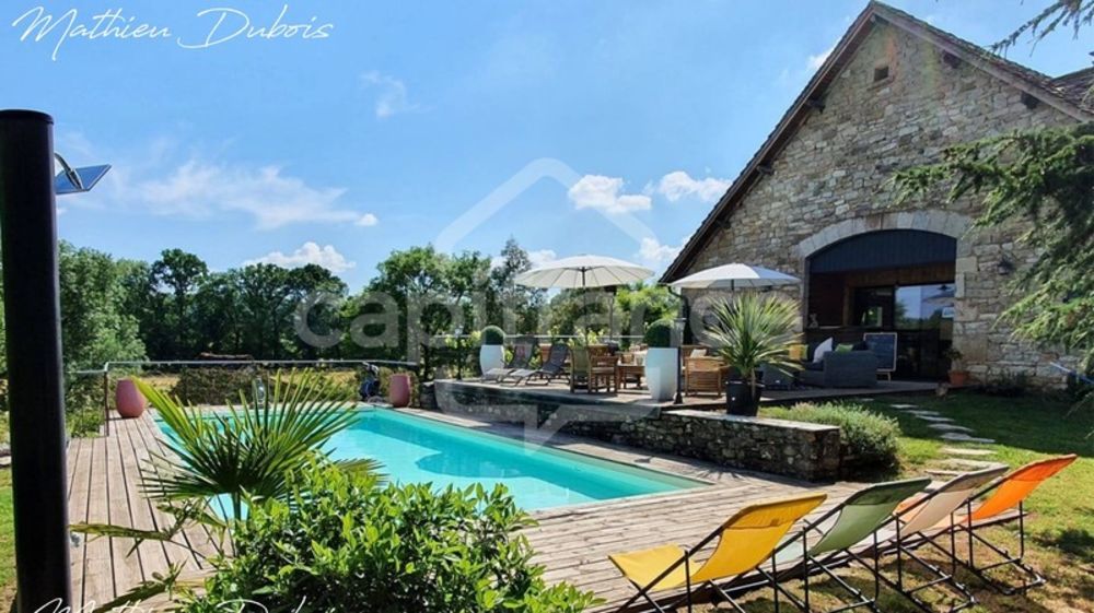 � vendre  Propri�t�/ch�teau Padirac (46500)