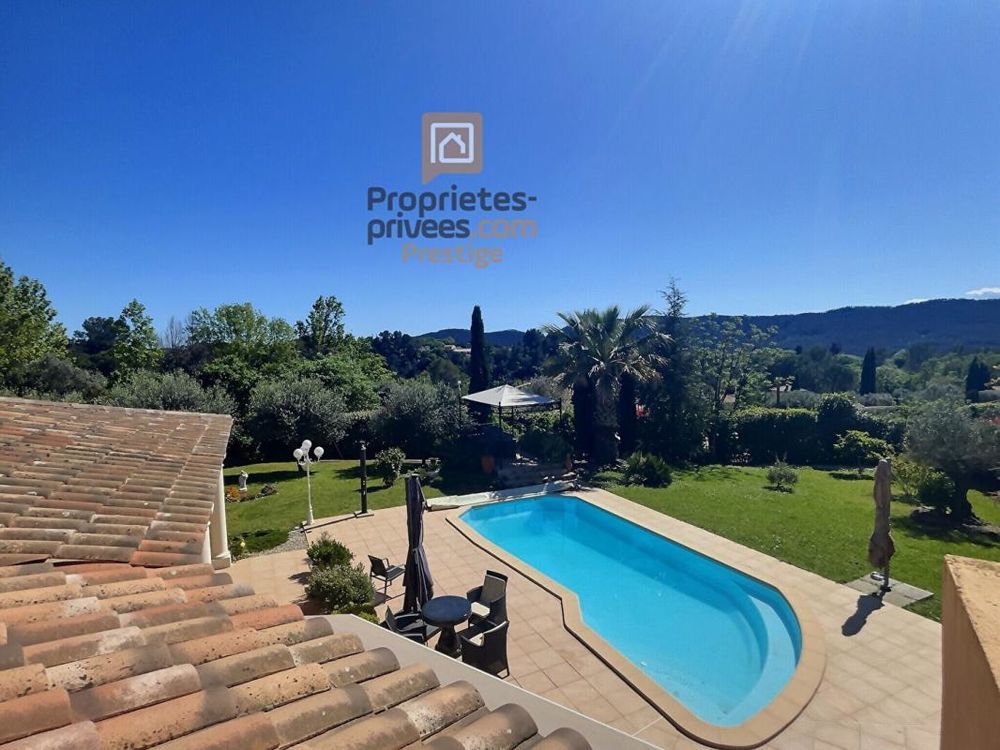 � vendre  Villa Bagnols-en-For�t (83600)