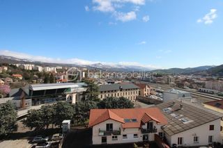  Appartement � vendre 4 pi�ces 65 m�