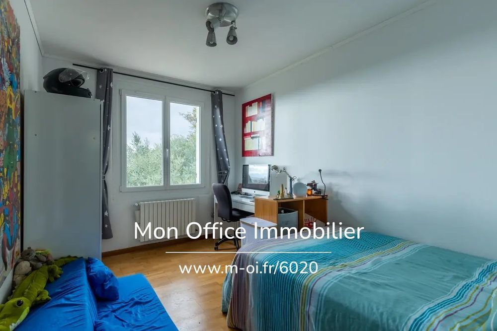 � vendre  Maison Pourri�res (83910)