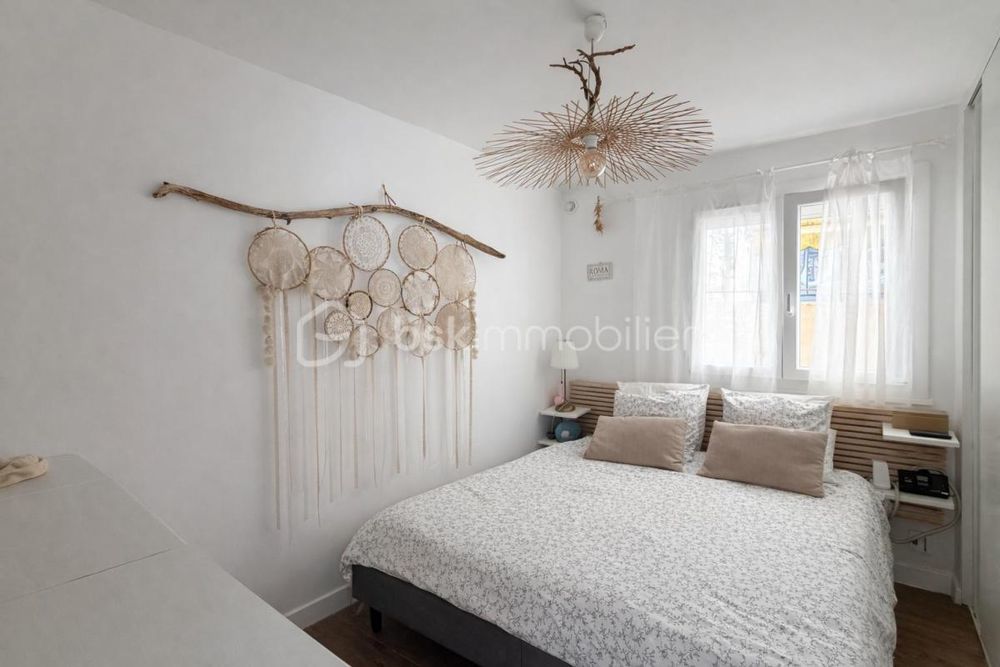 � vendre  Villa Saint-Laurent-du-Var (06700)