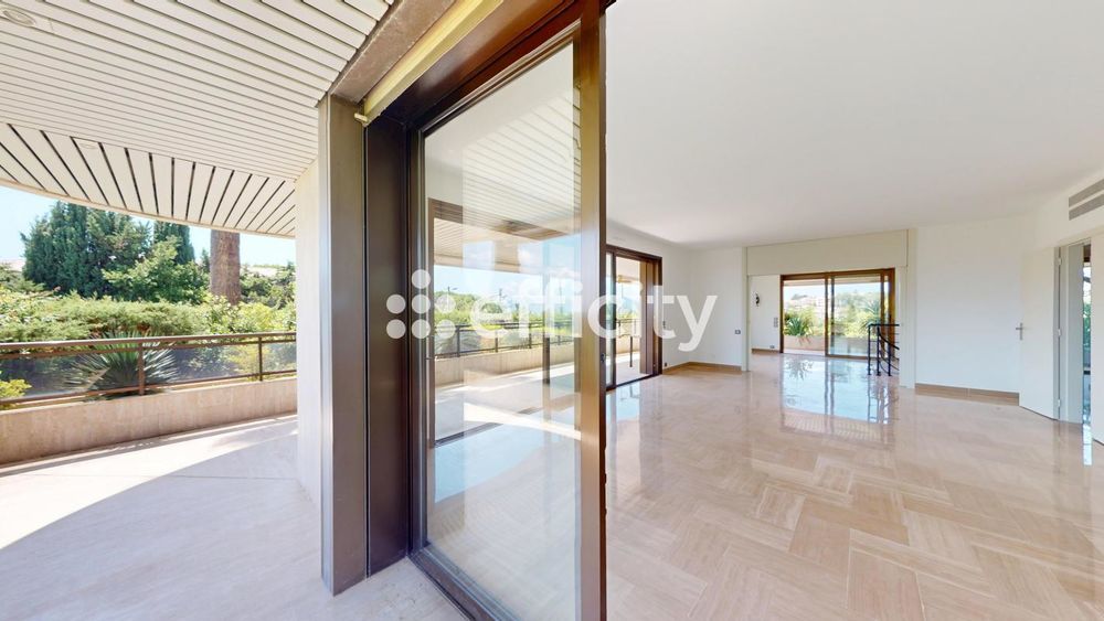 � vendre  Appartement Cannes (06400)