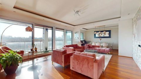   Appartement de 5 pi�ces de 117 m� � Caluire-et-Cuire Appartement - 5 pi�ce(s) - 117 m�