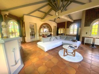  Maison � vendre 5 pi�ces 254 m�