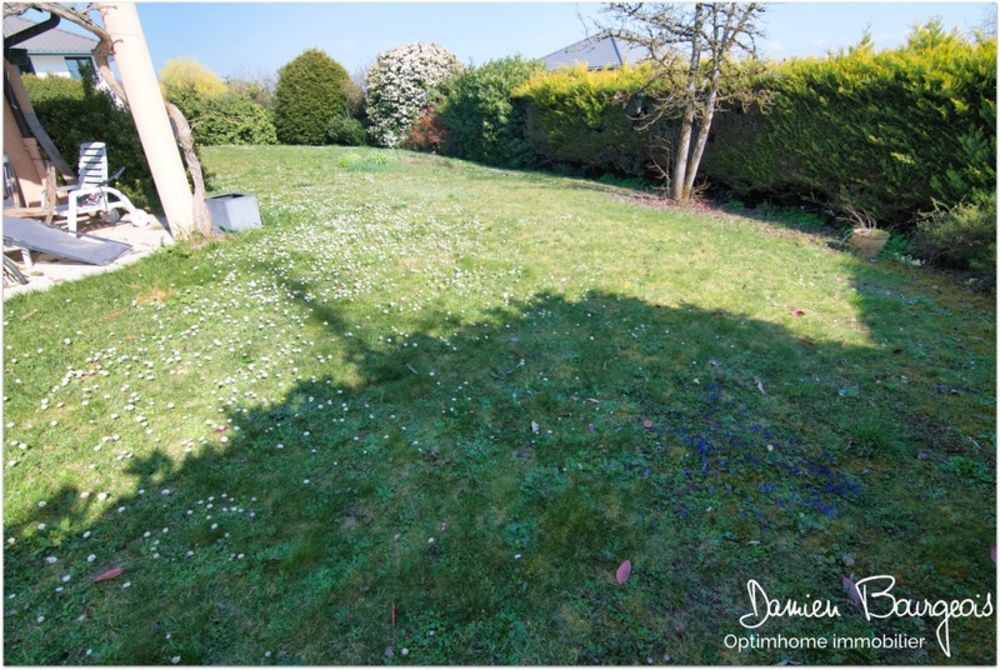 � vendre  Maison Grilly (01220)