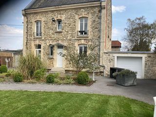  Immeuble � vendre 15 + pi�ces 690 m�