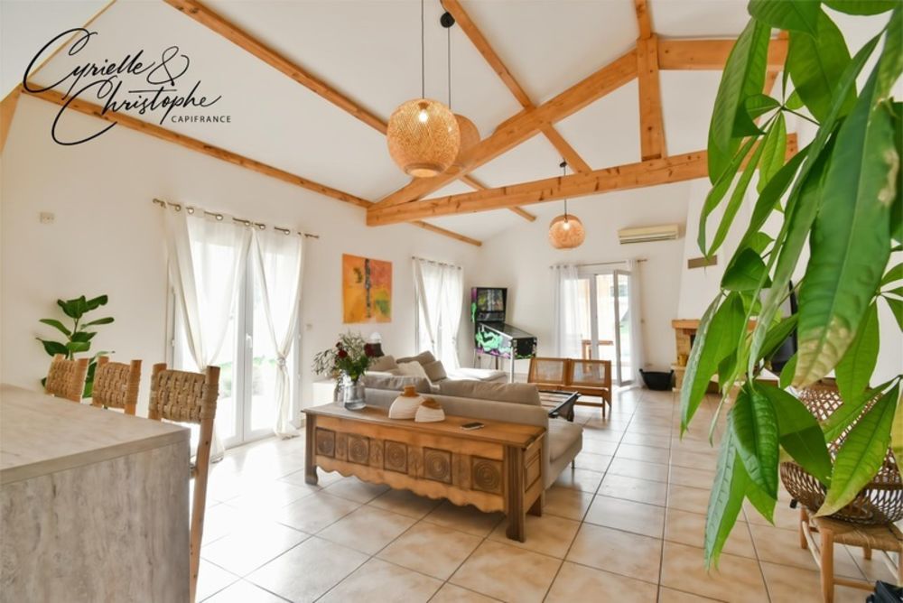 � vendre  Villa Gignac (34150)