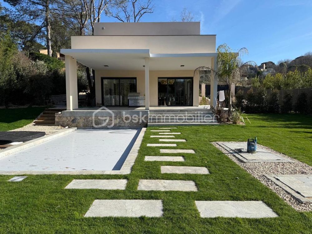 � vendre  Maison Valbonne (06560)