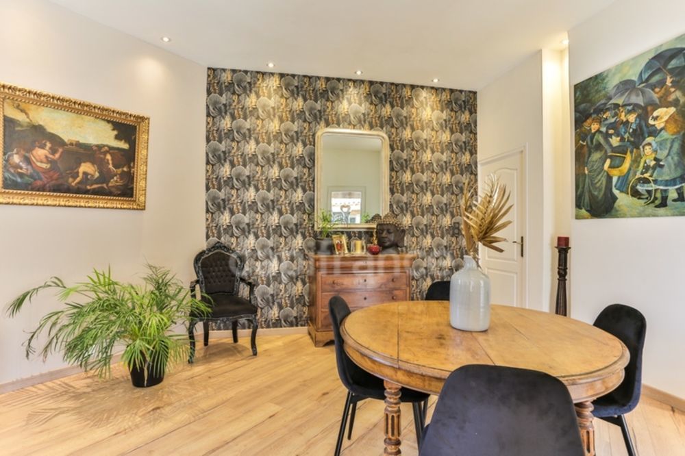 � vendre  Villa Uz�s (30700)