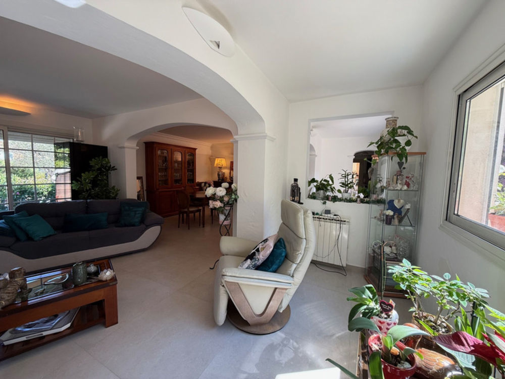 � vendre  Maison Saint-Rapha�l (83700)