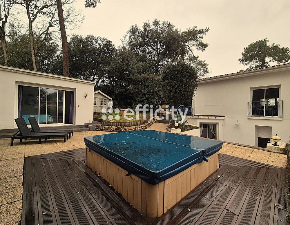 � vendre  Villa Saint-Georges-de-Didonne (17110)
