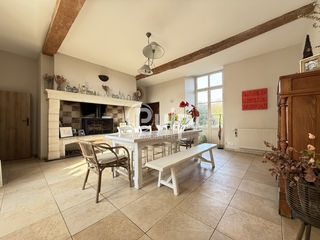  Propri�t�/ch�teau � vendre 8 pi�ces 318 m�