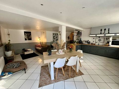   Maison Ch�teau L'Ev�que 130 m2 avec garage et jardin Maison - 5 pi�ce(s) - 130 m�