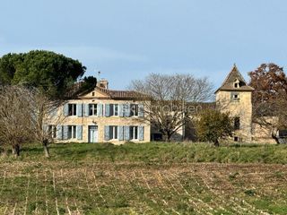  Maison � vendre 8 pi�ces 250 m�