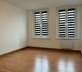  Immeuble � vendre 15 + pi�ces 300 m�