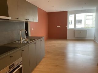  Appartement � louer 5 pi�ces 82 m�