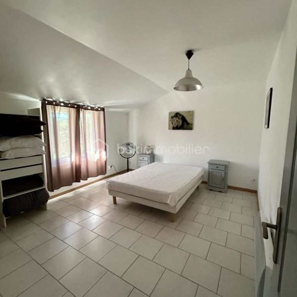 � vendre  Maison Saint-Julien-de-Peyrolas (30760)