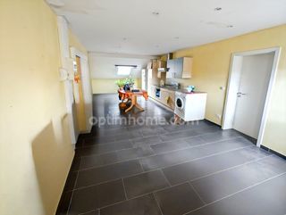  Immeuble � vendre 330 m�