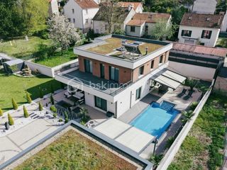  Maison � vendre 7 pi�ces 225 m�