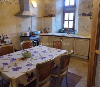  Propri�t�/ch�teau � vendre 8 pi�ces 200 m�