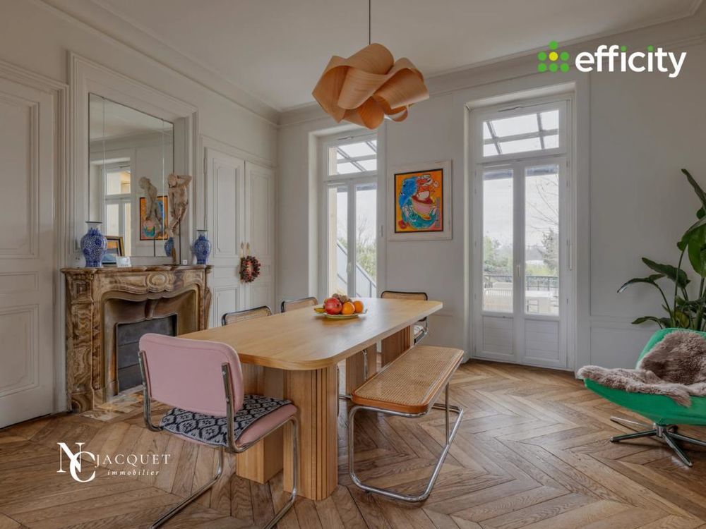 � vendre  Propri�t�/ch�teau Neyron (01700)