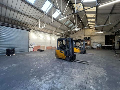 LOCAL D'ACTIVITE 5400m2 sur 10 000 m&sup2; , Terrain 1797000 60410 Verberie