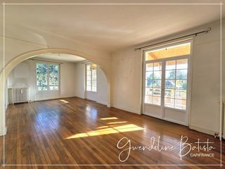  Maison � vendre 10 pi�ces 240 m�