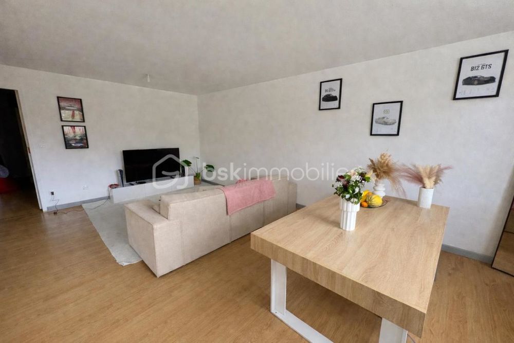 � vendre  Propri�t�/ch�teau Erquery (60600)