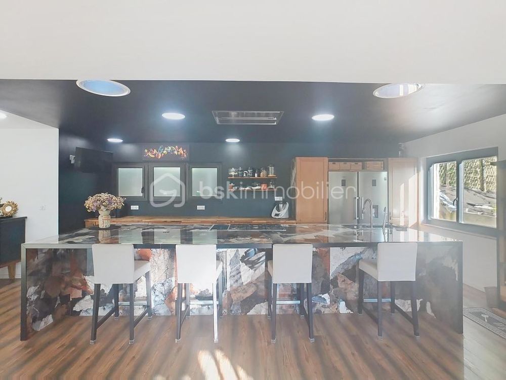 � vendre  Propri�t�/ch�teau Chessy (77700)