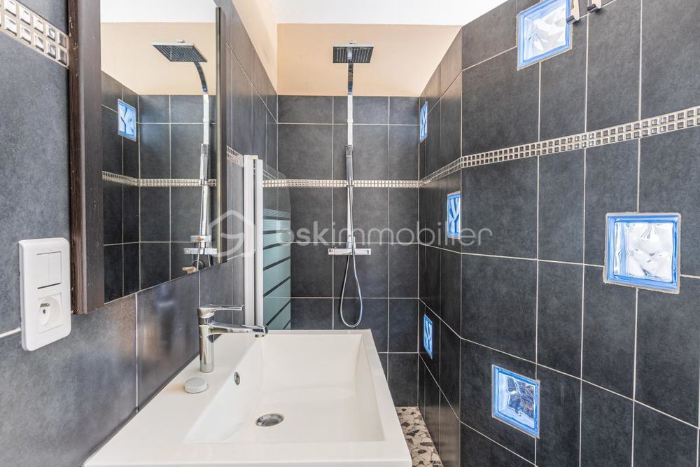 � vendre  Maison Hy�res (83400)