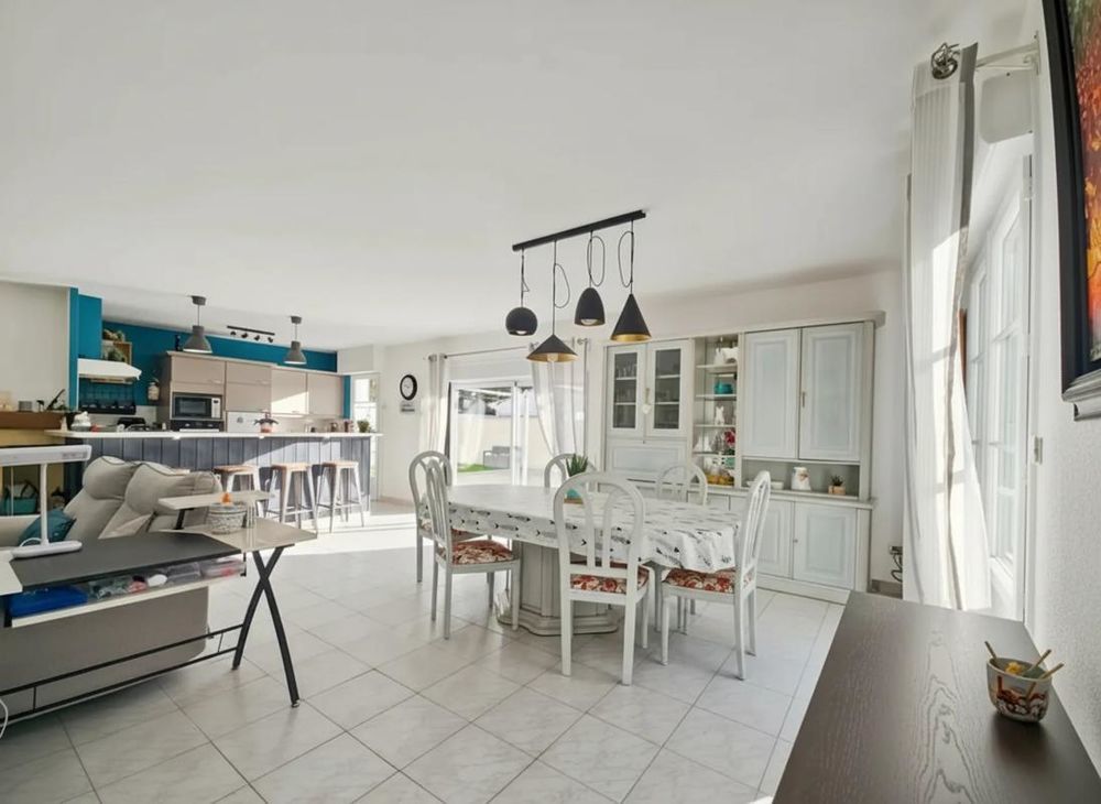 � vendre  Maison Sainte-Marie-de-R� (17740)