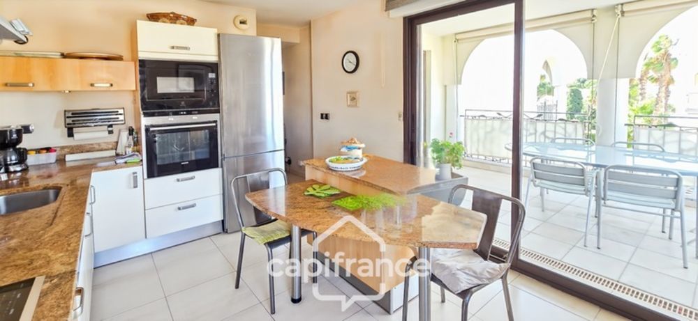 � vendre  Appartement Sanary-sur-Mer (83110)