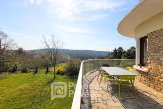  Maison � vendre 9 pi�ces 196 m�