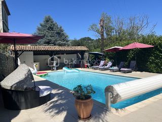  Maison � vendre 11 pi�ces 250 m�