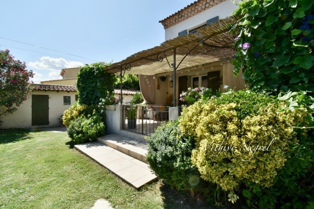 � vendre  Villa Mouri�s (13890)