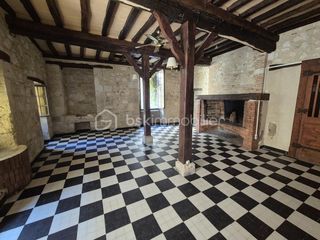  Maison � vendre 15 + pi�ces 330 m�