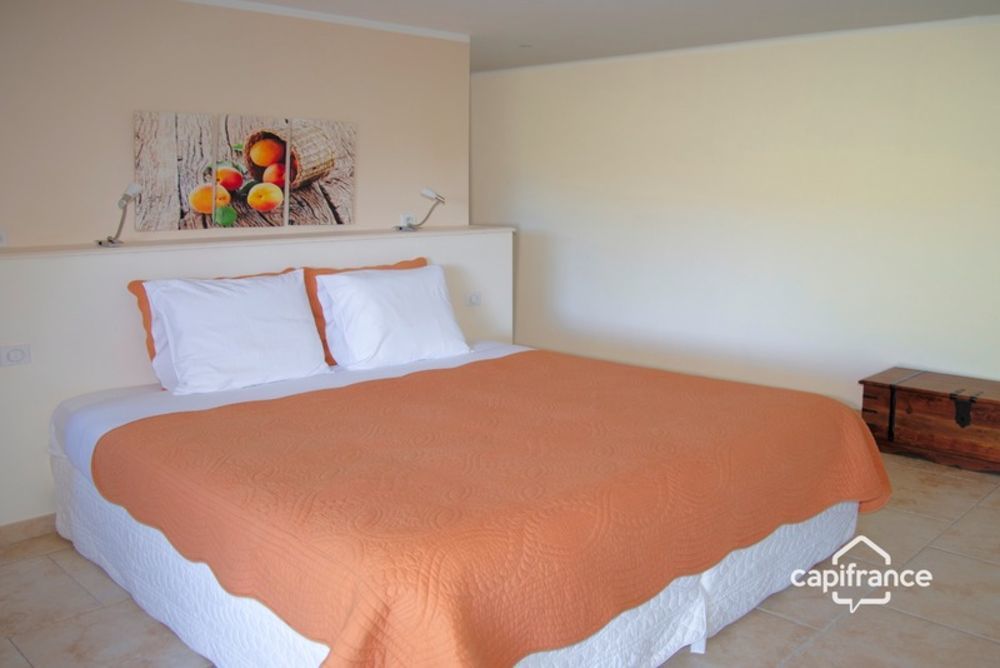 � vendre  Villa Bagnols-en-For�t (83600)