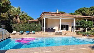  Propri�t�/ch�teau � vendre 8 pi�ces 320 m�