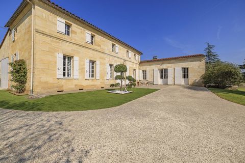   Maison en pierres Maison - 8 pi�ce(s) - 270 m�