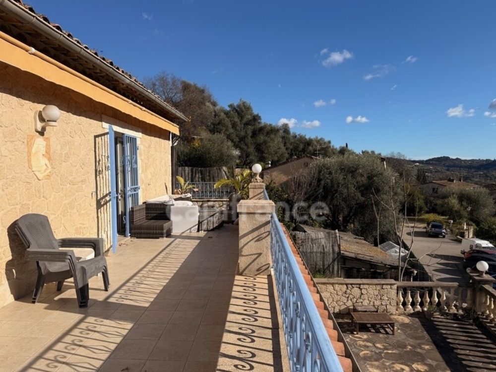 � vendre  Villa Grasse (06130)