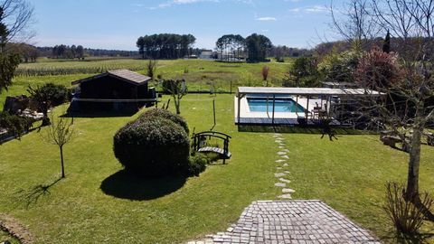   Maison Maison - 8 pi�ce(s) - 260 m�