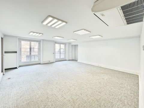 Immeuble de standing / Climatis&eacute; / facilit&eacute; d'am&eacute;nagement 14017 75008 Paris