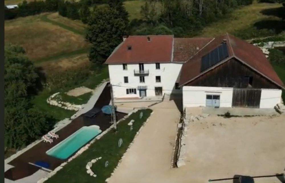 � vendre  Propri�t�/ch�teau Hauteville-Lompnes (01110)