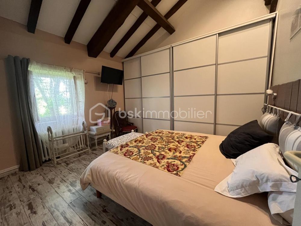 � vendre  Propri�t�/ch�teau Saint-Vincent-de-Tyrosse (40230)