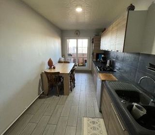  Appartement � vendre 5 pi�ces 83 m�