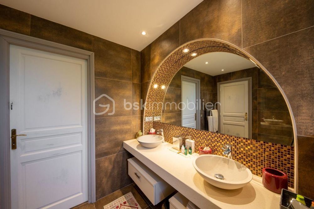 � vendre  Propri�t�/ch�teau Saint-Paul-de-Vence (06570)