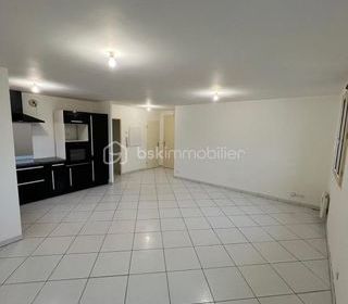  Appartement � vendre 3 pi�ces 64 m�