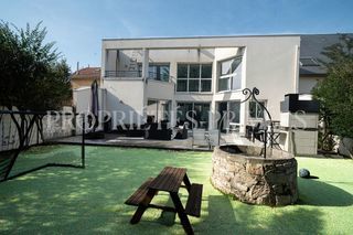  Maison � vendre 6 pi�ces 309 m�